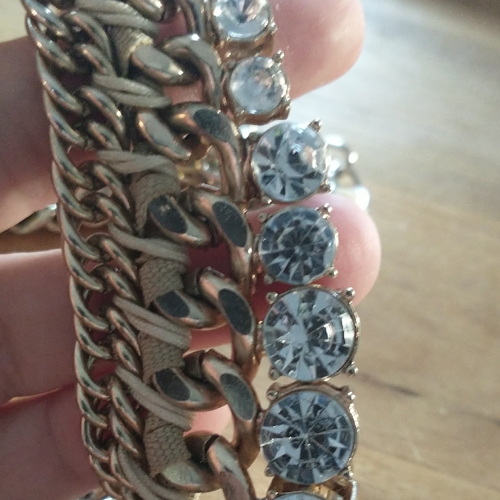 Gold and Rhinestone Necklace - Picture 5 of 5